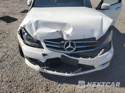 Zdjęcie 11 z 11 samochodu: 2014 MERCEDES-BENZ C 300 4MATIC VIN:WDDGF8AB6EA953945 - miniatura