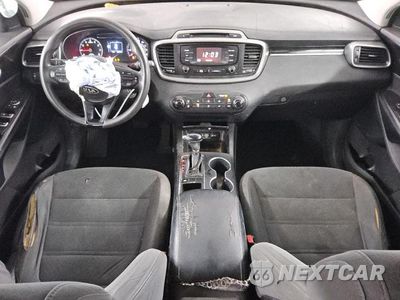 Zdjęcie 8 z 13 samochodu: 2016 KIA SORENTO LX VIN:5XYPG4A35GG019058 - miniatura