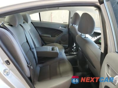 Zdjęcie 11 z 14 samochodu: 2018 KIA FORTE LX VIN:3KPFL4A74JE284598 - miniatura