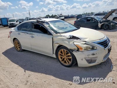 Czwarte zdjęcie samochodu z boku: 2015 NISSAN ALTIMA 2.5 VIN:1N4AL3AP7FC154520 - miniatura