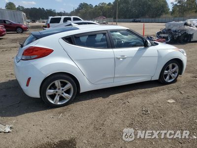 Trzecie zdjęcie samochodu z tyłu: 2013 HYUNDAI VELOSTER VIN:KMHTC6AD8DU167712 - miniatura