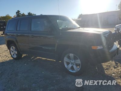 Czwarte zdjęcie samochodu z boku: 2014 JEEP PATRIOT LATITUDE VIN:1C4NJRFB0ED816786 - miniatura