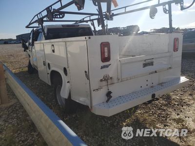 Drugie zdjęcie samochodu z przodu: 2022 CHEVROLET SILVERADO C3500 VIN:1GB4WRE72NF321590 - miniatura
