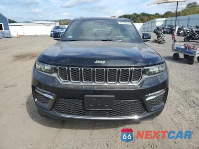 Piąte zdjęcie samochodu w środku: 2025 JEEP GRAND CHEROKEE VIN:1C4RJHBG4SC278799 - miniatura