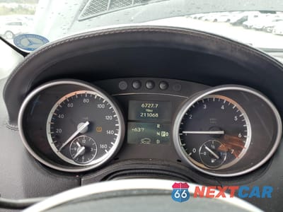 Zdjęcie 9 z 15 samochodu: 2010 MERCEDES-BENZ GL 450 4MATIC VIN:4JGBF7BE6AA605396 - miniatura