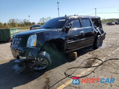 2014 CADILLAC ESCALADE ESV PREMIUM 1GYS4JEF0ER143480 - główne zdjęcie licytacji z USA - miniatura