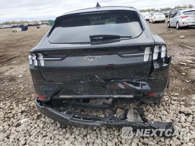 Zdjęcie 6 z 13 samochodu: 2021 FORD MUSTANG MACH-E PREMIUM VIN:3FMTK3SU5MMA45233 - miniatura