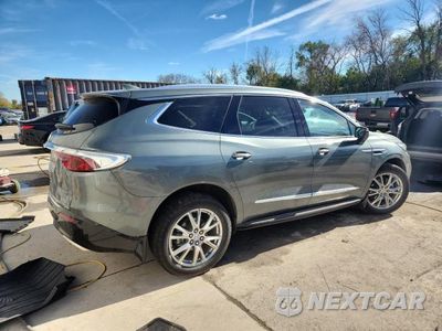 Trzecie zdjęcie samochodu z tyłu: 2024 BUICK ENCLAVE ESSENCE VIN:5GAEVAKW4RJ104823 - miniatura