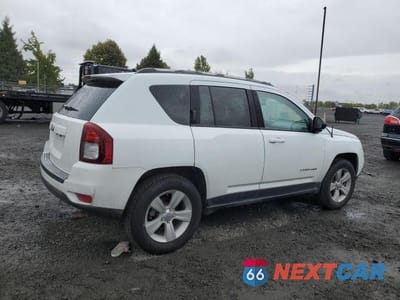 Trzecie zdjęcie samochodu z tyłu: 2016 JEEP COMPASS SPORT VIN:1C4NJDBB9GD662302 - miniatura