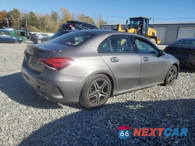 Trzecie zdjęcie samochodu z tyłu: 2019 MERCEDES-BENZ A 220 4MATIC VIN:WDD3G4FBXKW003485 - miniatura