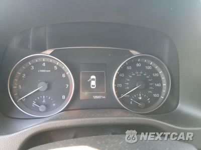 Zdjęcie 9 z 12 samochodu: 2018 HYUNDAI ELANTRA SEL VIN:5NPD84LF2JH328509 - miniatura