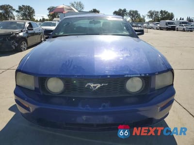 Piąte zdjęcie samochodu w środku: 2005 FORD MUSTANG GT VIN:1ZVHT82H655218365 - miniatura