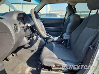 Zdjęcie 7 z 12 samochodu: 2011 JEEP PATRIOT SPORT VIN:1J4NT1GA2BD264053 - miniatura
