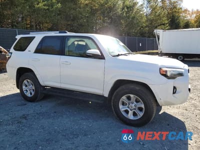 Czwarte zdjęcie samochodu z boku: 2020 TOYOTA 4RUNNER SR5/SR5 PREMIUM VIN:JTEBU5JR8L5743127 - miniatura