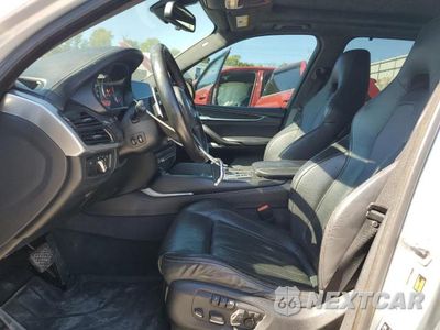 Zdjęcie 7 z 13 samochodu: 2015 BMW X5 M VIN:5YMKT6C51F0C89693 - miniatura