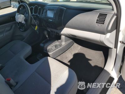 Zdjęcie 8 z 14 samochodu: 2013 TOYOTA TACOMA VIN:5TFNX4CN3DX025102 - miniatura