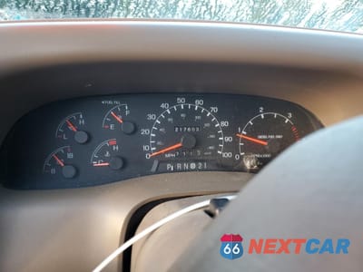 Zdjęcie 9 z 14 samochodu: 1999 FORD F250 SUPER DUTY VIN:1FTNX21F6XEA41262 - miniatura