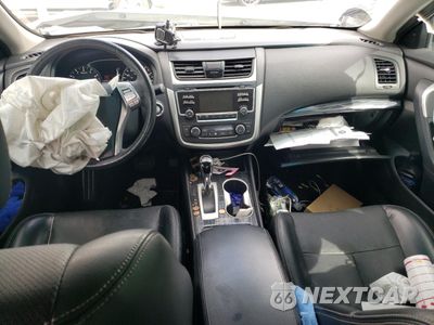 Zdjęcie 8 z 12 samochodu: 2017 NISSAN ALTIMA 2.5 VIN:1N4AL3AP8HC228465 - miniatura