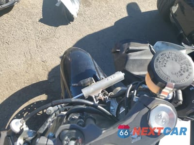 Zdjęcie 7 z 10 samochodu: 2011 SUZUKI GSX-R600 VIN:JS1GN7FA2B2102863 - miniatura