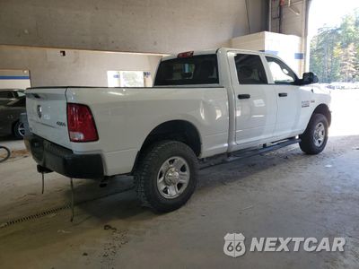 Trzecie zdjęcie samochodu z tyłu: 2018 RAM 2500 ST VIN:3C6TR5CT2JG388424 - miniatura