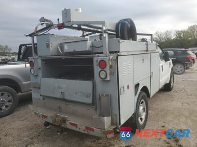Trzecie zdjęcie samochodu z tyłu: 2008 FORD F350 SRW SUPER DUTY VIN:1FDSF30568EC32701 - miniatura
