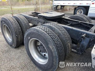 Zdjęcie 17 z 20 samochodu: 2016 FREIGHTLINER CASCADIA 125 SEMI TRUCK VIN:1FUJGLD52GLGD7415 - miniatura