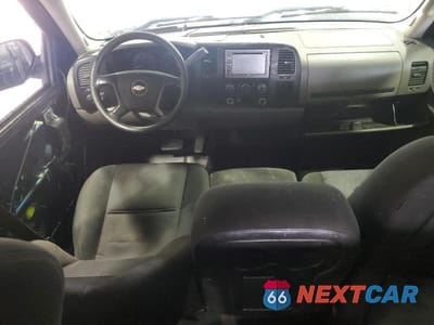 Zdjęcie 8 z 12 samochodu: 2010 CHEVROLET SILVERADO C1500 VIN:3GCRCPEA6AG110217 - miniatura