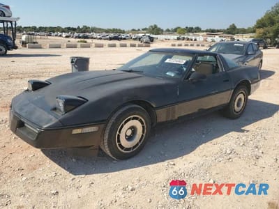 1985 CHEVROLET CORVETTE 1G1YY0781F5133491 - główne zdjęcie licytacji z USA - miniatura