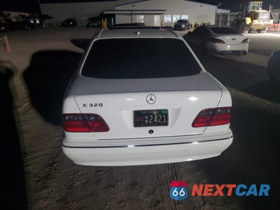 Zdjęcie 6 z 13 samochodu: 2001 MERCEDES-BENZ E 320 VIN:WDBJF65J31B184264 - miniatura