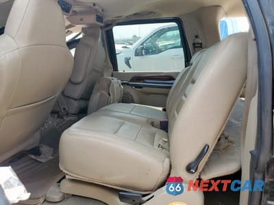 Zdjęcie 11 z 13 samochodu: 2005 FORD EXCURSION LIMITED VIN:1FMSU43P15ED38431 - miniatura