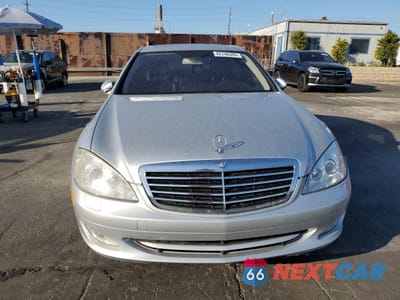 Piąte zdjęcie samochodu w środku: 2007 MERCEDES-BENZ S 550 VIN:WDDNG71X67A102175 - miniatura