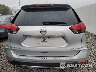 Zdjęcie 6 z 15 samochodu: 2017 NISSAN ROGUE SV VIN:5N1AT2MV4HC740816 - miniatura