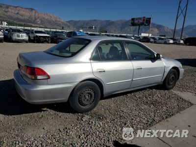 Trzecie zdjęcie samochodu z tyłu: 2002 HONDA ACCORD LX VIN:3HGCG66552G704399 - miniatura
