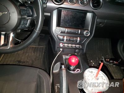 Zdjęcie 8 z 12 samochodu: 2020 FORD MUSTANG VIN:1FA6P8TD7L5142829 - miniatura