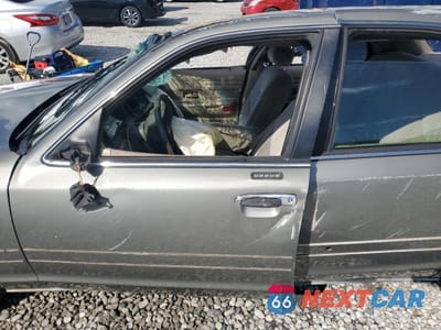 Zdjęcie 7 z 13 samochodu: 2000 FORD CROWN VICTORIA VIN:2FAFP73W6YX122170 - miniatura