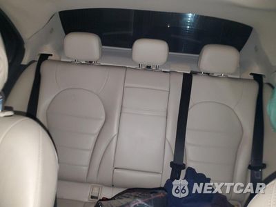 Zdjęcie 10 z 13 samochodu: 2015 MERCEDES-BENZ C 300 4MATIC VIN:55SWF4KB1FU013752 - miniatura