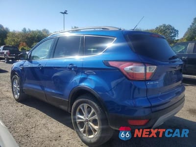 Drugie zdjęcie samochodu z przodu: 2017 FORD ESCAPE SE VIN:1FMCU9GD2HUD50101 - miniatura