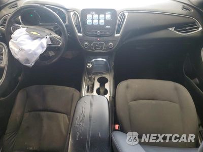 Zdjęcie 8 z 11 samochodu: 2017 CHEVROLET MALIBU LT VIN:1G1ZE5ST2HF154353 - miniatura