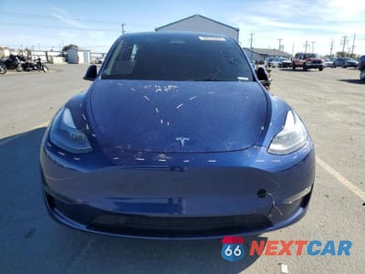 Piąte zdjęcie samochodu w środku: 2025 TESLA MODEL Y VIN:7SAYGDEE6SF305777 - miniatura