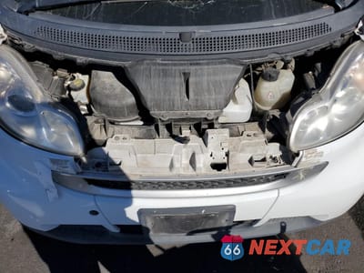 Zdjęcie 11 z 12 samochodu: 2012 SMART FORTWO PURE VIN:WMEEJ3BA8CK570588 - miniatura