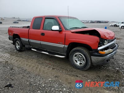 Czwarte zdjęcie samochodu z boku: 1999 CHEVROLET SILVERADO K1500 VIN:2GCEK19T4X1142966 - miniatura
