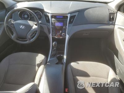 Zdjęcie 8 z 14 samochodu: 2012 HYUNDAI SONATA GLS VIN:5NPEB4AC9CH453847 - miniatura