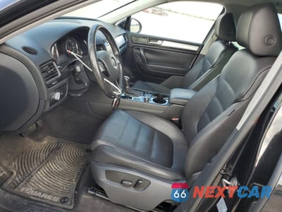 Zdjęcie 7 z 13 samochodu: 2012 VOLKSWAGEN TOUAREG V6 VIN:WVGFF9BP5CD003380 - miniatura
