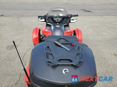 Zdjęcie 6 z 10 samochodu: 2022 CAN-AM SPYDER ROADSTER F3-T VIN:2BXREDD26NV002237 - miniatura