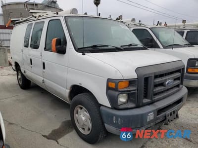 Czwarte zdjęcie samochodu z boku: 2010 FORD ECONOLINE E250 VAN VIN:1FTNE2EL4ADA58953 - miniatura
