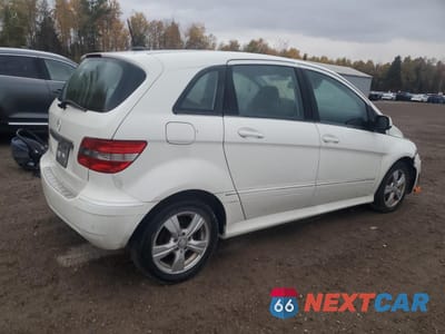 Trzecie zdjęcie samochodu z tyłu: 2010 MERCEDES-BENZ B200 VIN:WDDFH3DBXAJ597076 - miniatura