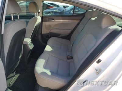 Zdjęcie 10 z 12 samochodu: 2017 HYUNDAI ELANTRA SE VIN:5NPD74LF0HH136082 - miniatura