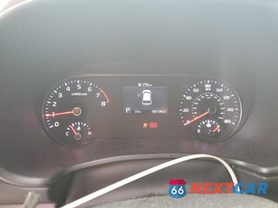 Zdjęcie 9 z 12 samochodu: 2020 KIA SOUL LX VIN:KNDJ23AUXL7107098 - miniatura