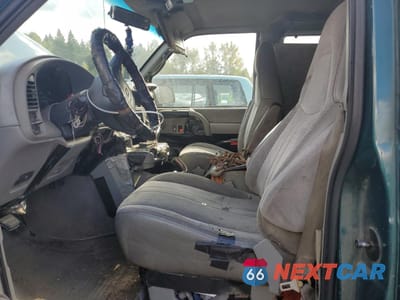 Zdjęcie 7 z 12 samochodu: 1997 CHEVROLET ASTRO VIN:1GNDM19W1VB210693 - miniatura