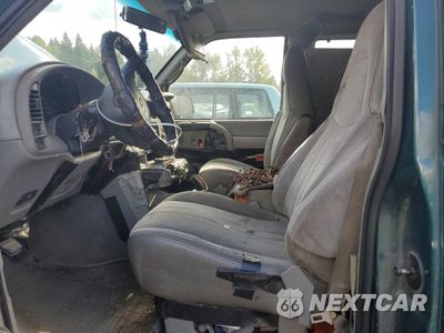 Zdjęcie 7 z 12 samochodu: 1997 CHEVROLET ASTRO VIN:1GNDM19W1VB210693 - miniatura